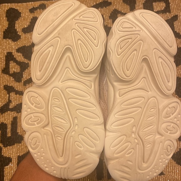 Addidas - Picture 2 of 2